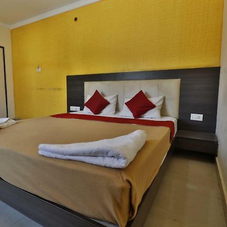 Отель Vijaya Lakshmi Residency Бангалор Экстерьер фото